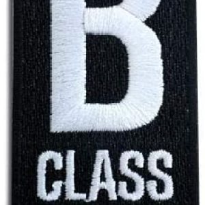 Great Eastern Entertainment One Punch Man – Parche de héroe clase B de 3.5″ Great Eastern Entertainment One Punch Man – Parche de héroe clase B de 3.5″