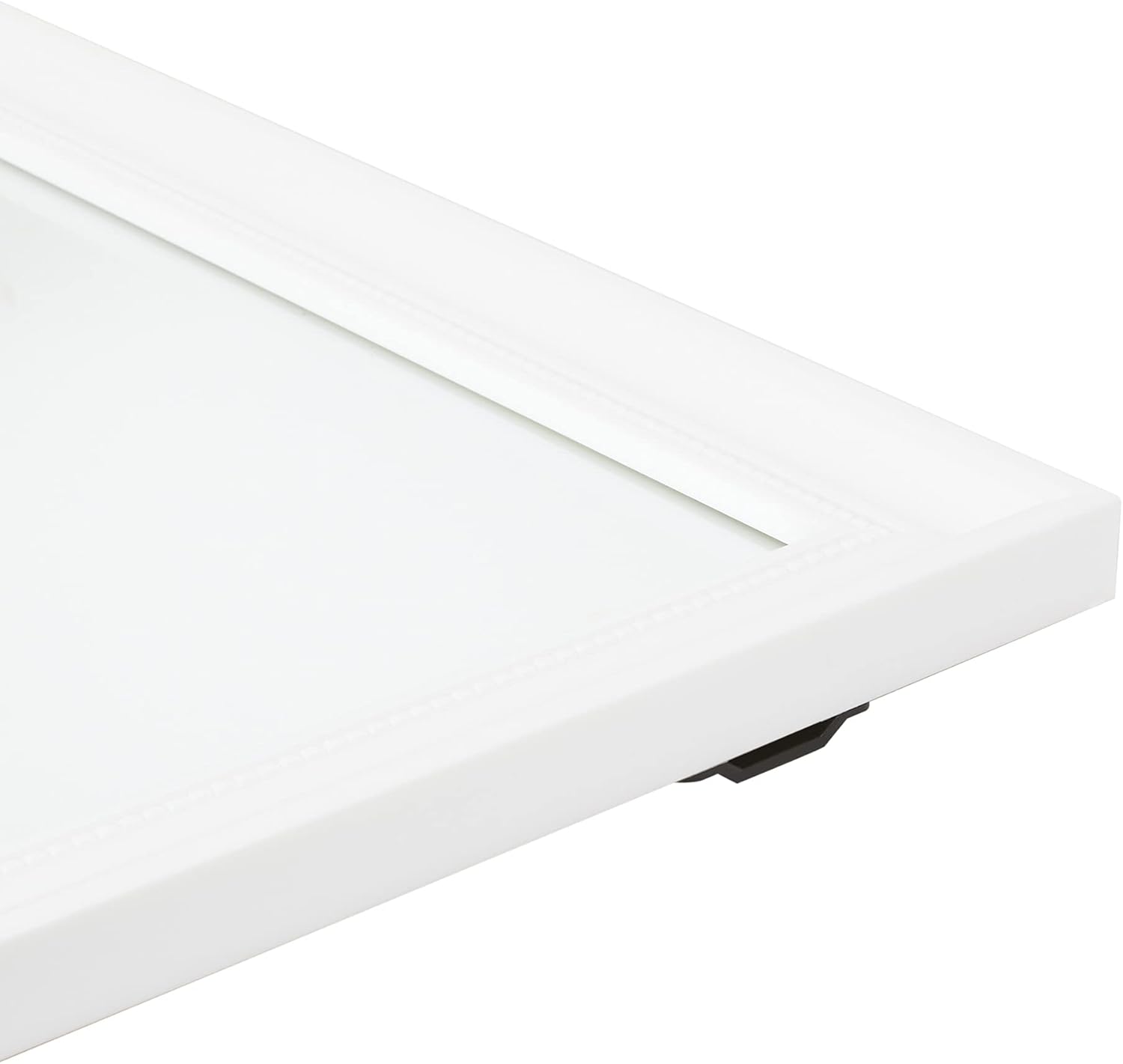 Tienda Basics Espejo rectangular para montaje en pared, 20 x 28 pulgadas, borde decorativo, blanco