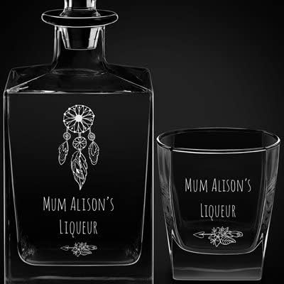 Maverton Juego de whisky grabado para mujer – 2 vasos personalizados para ella – Jarra de whisky y vasos para cumpleaños – Elegante decantador para