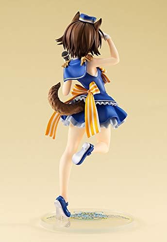Strike Witches Road to Berlin Yoshika Miyafuji (Versión del Festival Mundial de Música de las Brujas 2019) Figura de PVC a escala 17