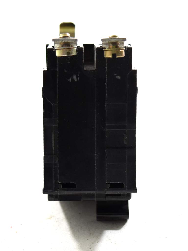 Cuadrado D QOB220 perno en disyuntor 2P 20 amperios 120240Vac48Vdc
