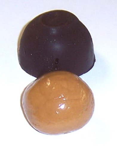 Scott’s Cakes Caramelos de relleno de crema de arce de chocolate negro con láminas de cobre en una caja de muérdago de 1 libra