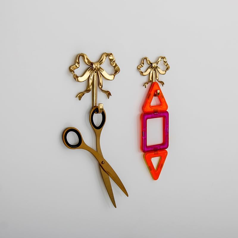 Gancho de ropa nórdico retro dorado para dormitorio, porche, baño, decoración de lujo, latón macizo, gancho de pared con forma de lazo (más grande)