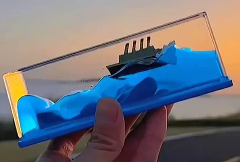 Peso de papel líquido para crucero Titanic Unsinkable