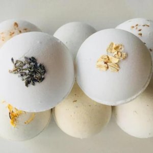 Soapie Shop – Bombas de baño orgánicas de 5 onzas, sin OMG, sin crueldad, bombas de baño veganas (paquete de 12 bombas de baño orgánicas surtidas) Soapie Shop – Bombas de baño orgánicas de 5 onzas, sin OMG, sin crueldad, bombas de baño veganas (paquete de 12 bombas de baño orgánicas surtidas)