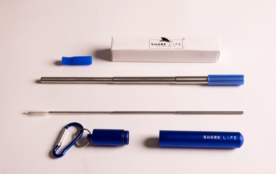 SharkLife – Pajita telescópica de viaje reutilizable con estuche, un cepillo de limpieza y boquilla de silicona suave, popote de acero inoxidable,