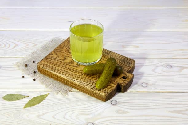 Cajun Chef Salmuera de eneldo – Jugo de pepinillo de 1 galón – Perfecto para salmuera, alivia calambres musculares, Bloody Mary’s, hidratación,