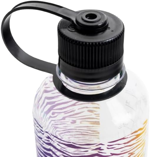Nalgene Sustain Tritan – Botella de agua sin BPA hecha con material derivado del 50% de residuos plásticos, 16 onzas, boca estrecha
