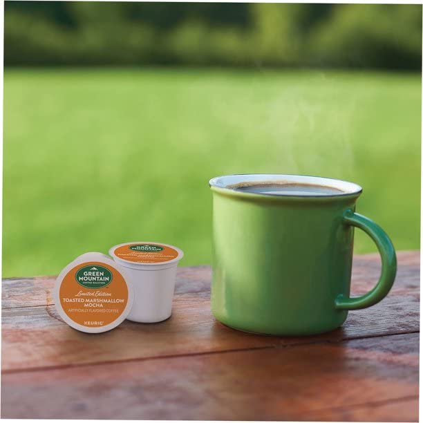 Paquete de tarjetas de malvavisco tostado Mocha K Cups (Green Mountain Coffee) y K Cup Pod Brewing Tips  KCups de tostado ligero con sabor de una