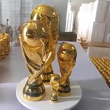 LNGODEHO Trofeo de réplica de la Copa Mundial 2022, premio conmemorativo para fanáticos de los deportes de fútbol de resina, recuerdos de campeones