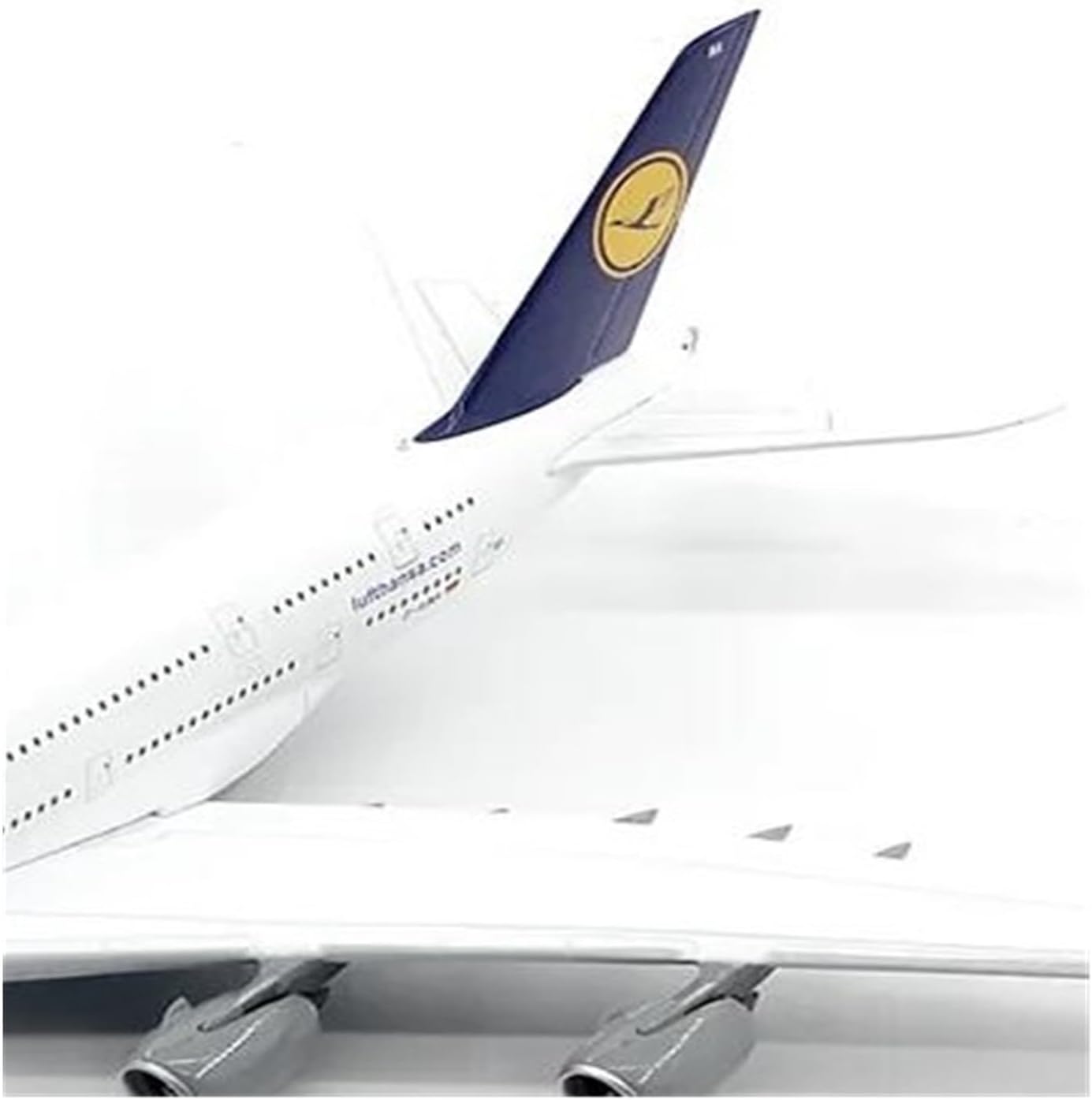 Scale Airplane Model 1400 for Lufthansa Airbus A380 Airplane Model Alloy Aircraft Model Die Cast Airplane Model Exquisite Collection Gift