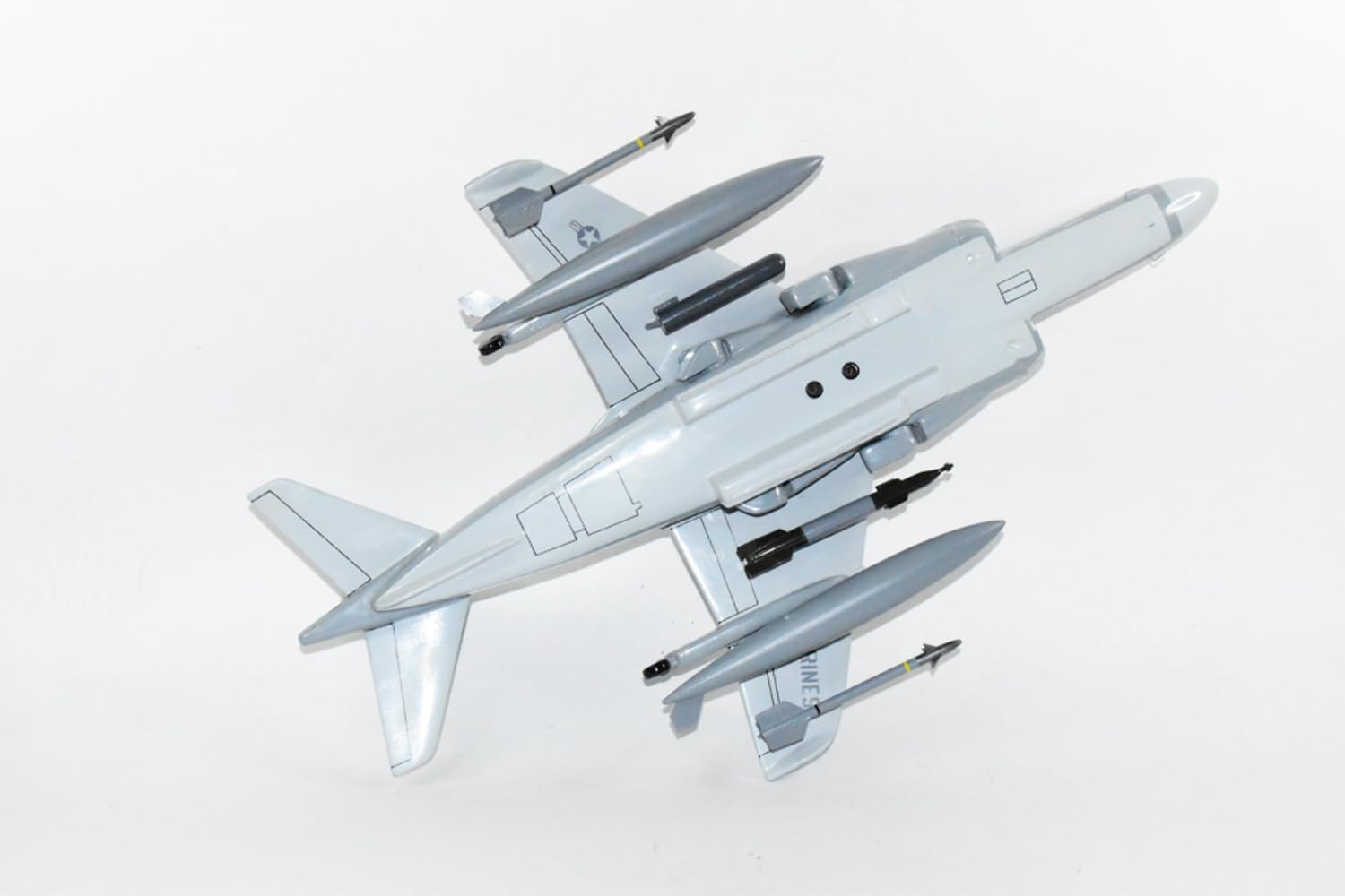 Squadron Nostalgia LLC VMA-231 Ace of Spades 2019 AV-8B Harrier Modelo, Caoba, Escala 130, Marines