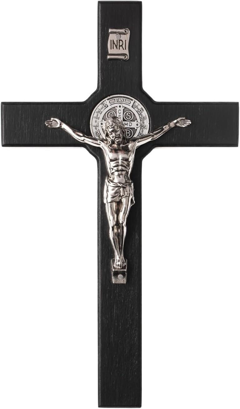 4Soul Crucifijo  Cruz de pared de San Benito  Decoración de cruz de madera de 8.7 pulgadas con medalla de Jesús y San Benito de color plateado  Arte