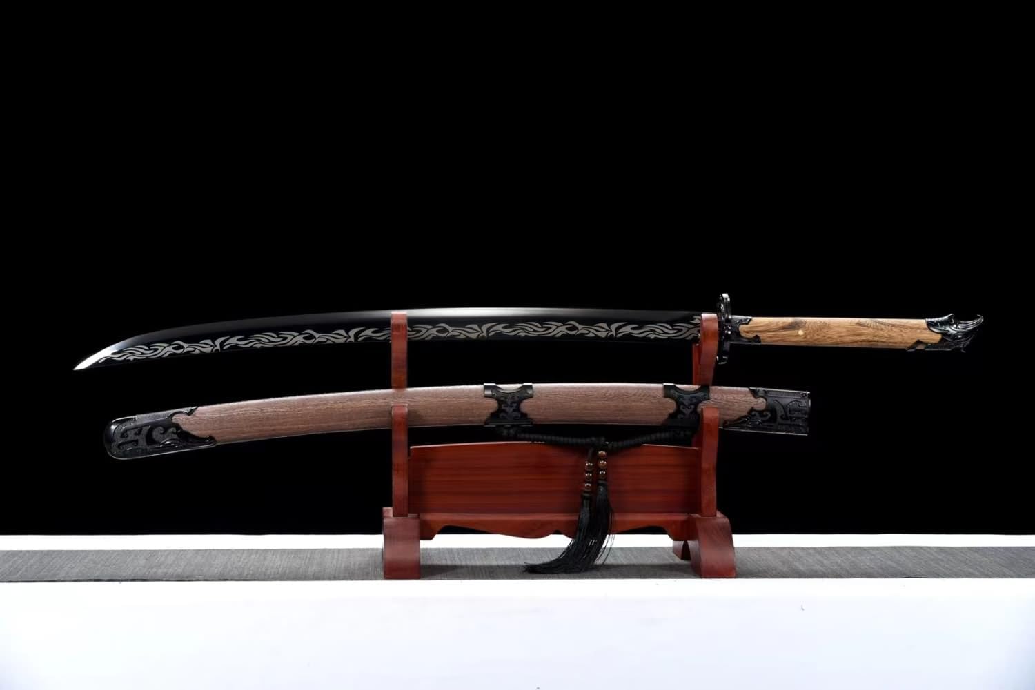Espada de águila china real, espada ancha (hoja de acero forjada de alto carbono, accesorios de aleación, vaina de palisandro)