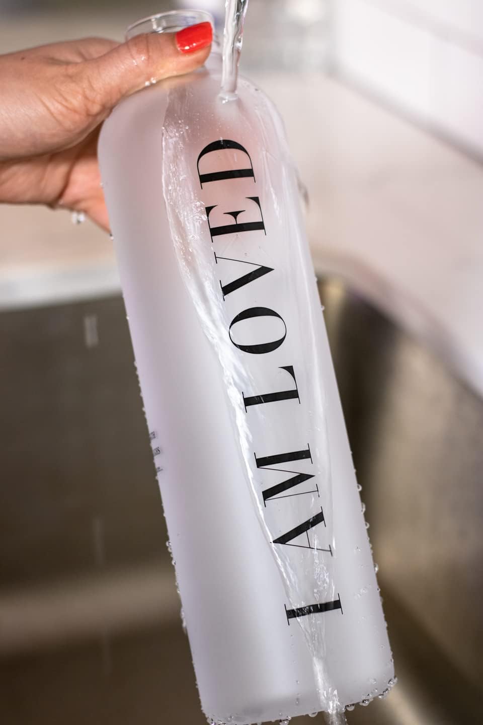 LUMICULTURE – Botella de agua elegante y elegante con marcador motivacionalde afirmación y tiempo  Botella de agua grande de 1 litro y 34 onzas