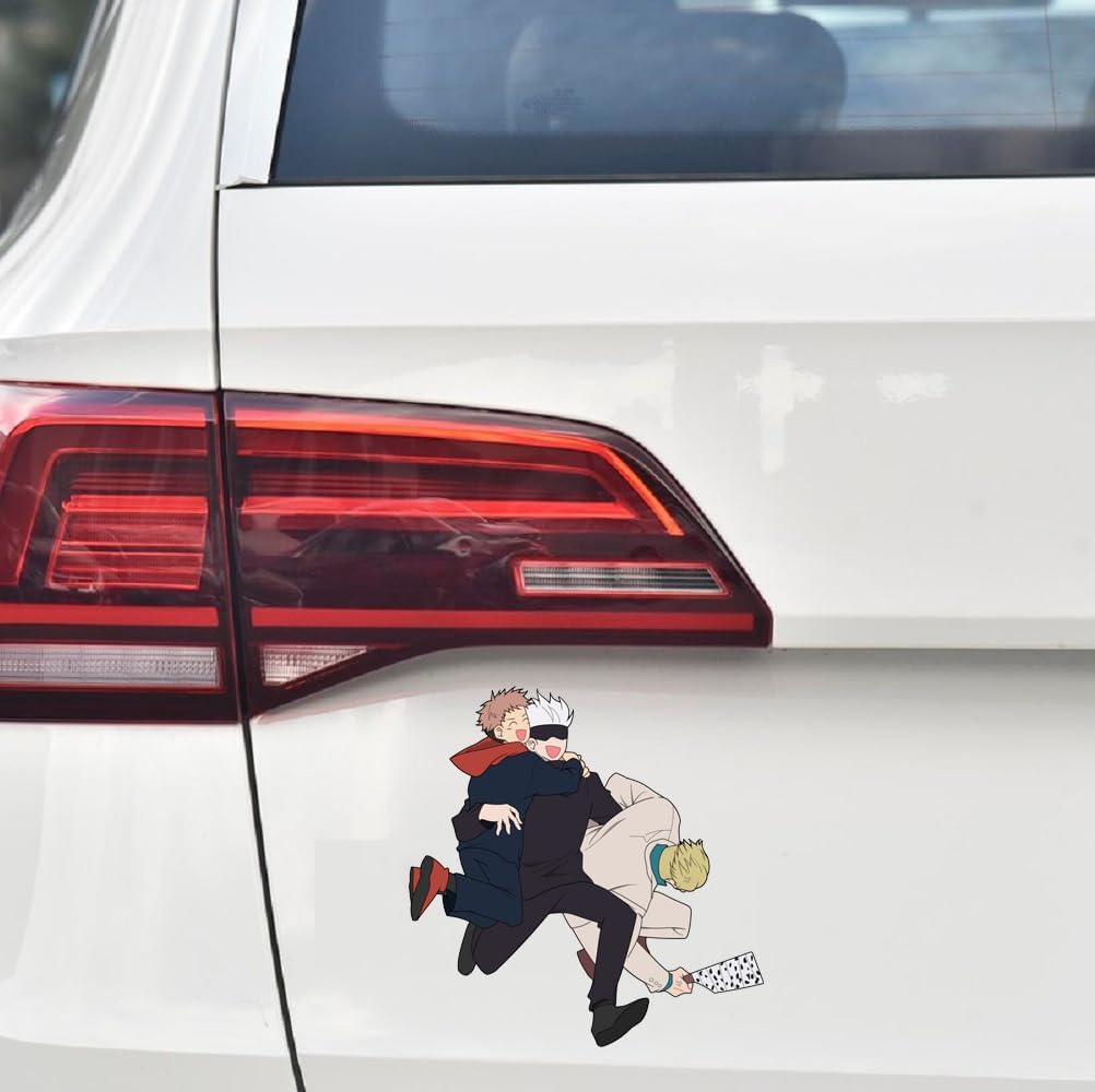 Gojo Running with Two People in His Arms Funny Anime Car Stickers para laptop Auto Body Trunk Window Calcomanías de vinilo