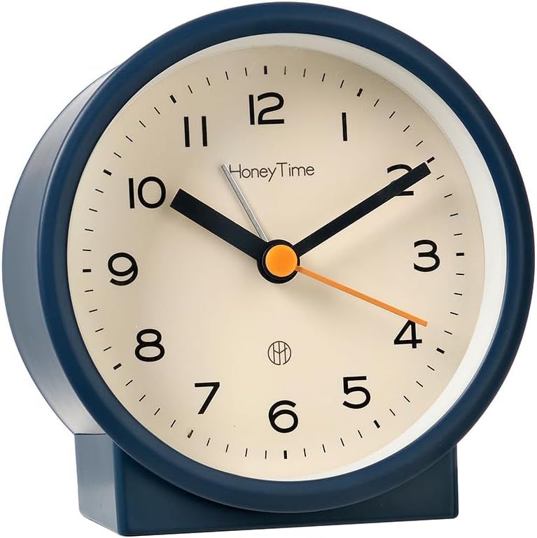 PAWPAWLIU Reloj despertador analógico, silencioso sin tictac, diseño simple, funciona con pilas con función de luz nocturna, para dormitorio, mesita