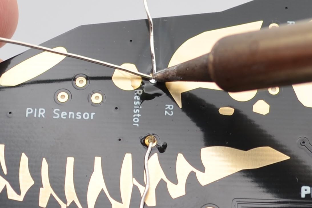 T-Rex – Kit de aprendizaje para soldar  LED activado por movimiento  Kit de electrónica de bricolaje para principiantes  Circuito de práctica