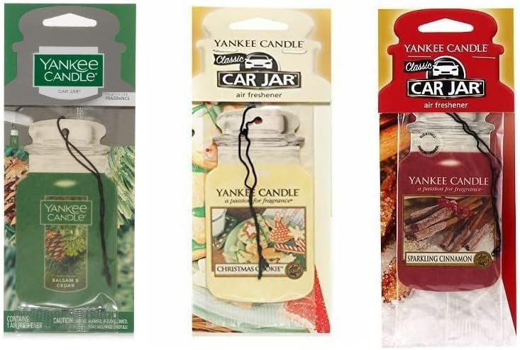 Yankee Candle Juego de 3 ambientadores clásicos de papel para colgar en tarro de automóvil, trío de Navidad, bálsamo y cedro, canela brillante,
