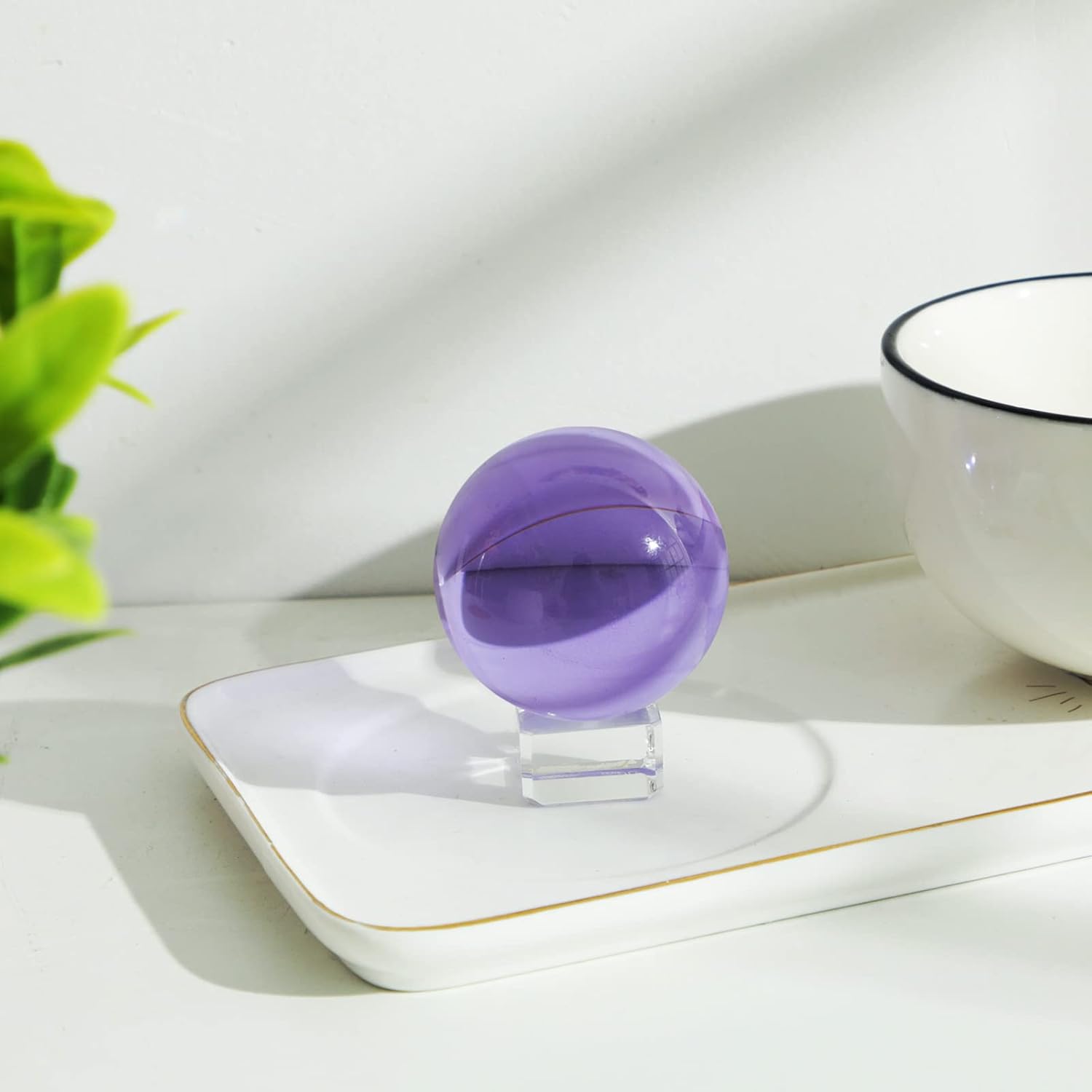LONGWIN Bola de cristal sólido K9 de 1.969 in (2 pulgadas) con atrapasoles de soporte libre (morado)