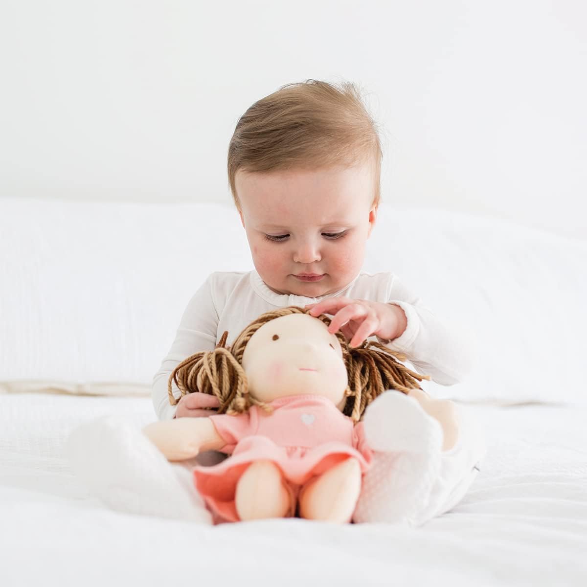 lulujo Muñeca  10 pulgadas  Calidad de reliquia  Artesanía fina y trabajo manual detallado  Estilo Waldorf (Madi)