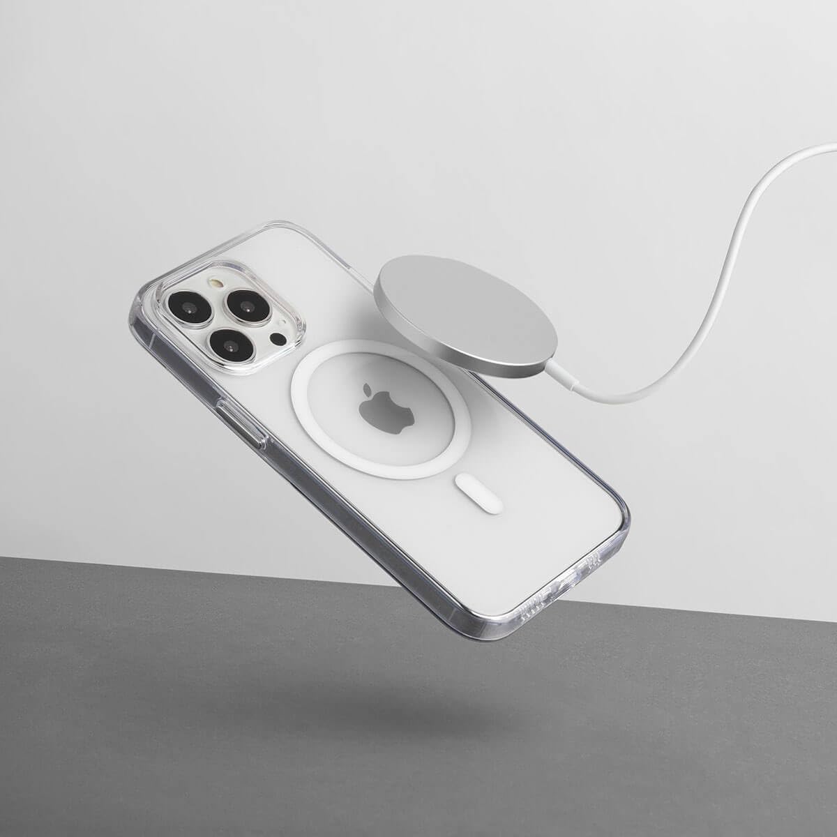 totallee Funda transparente para iPhone 15 Pro Max con agarre extra, delgada y magnética para iPhone 15 Pro Max con imanes integrados (agarre