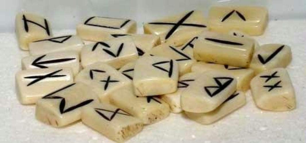 Casting Magic Water Buffalo Bone – Juego de 25 piezas de piedra de runa de Futhark