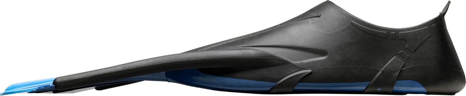 Cressi Aletas de natación cortas y ligeras para adultos con bolsillo completo autoajustable para el pie – Perfecto para viajar – Agua Short Hecho en