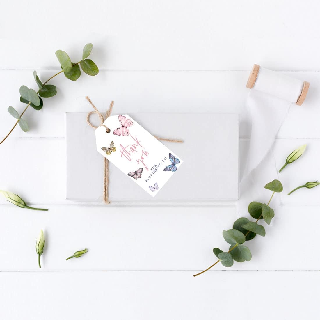 Andaz Press Paquete de 40 etiquetas clásicas de agradecimiento para niños con cuerda, etiquetas de regalo de cumpleaños de mariposa para bolsas de
