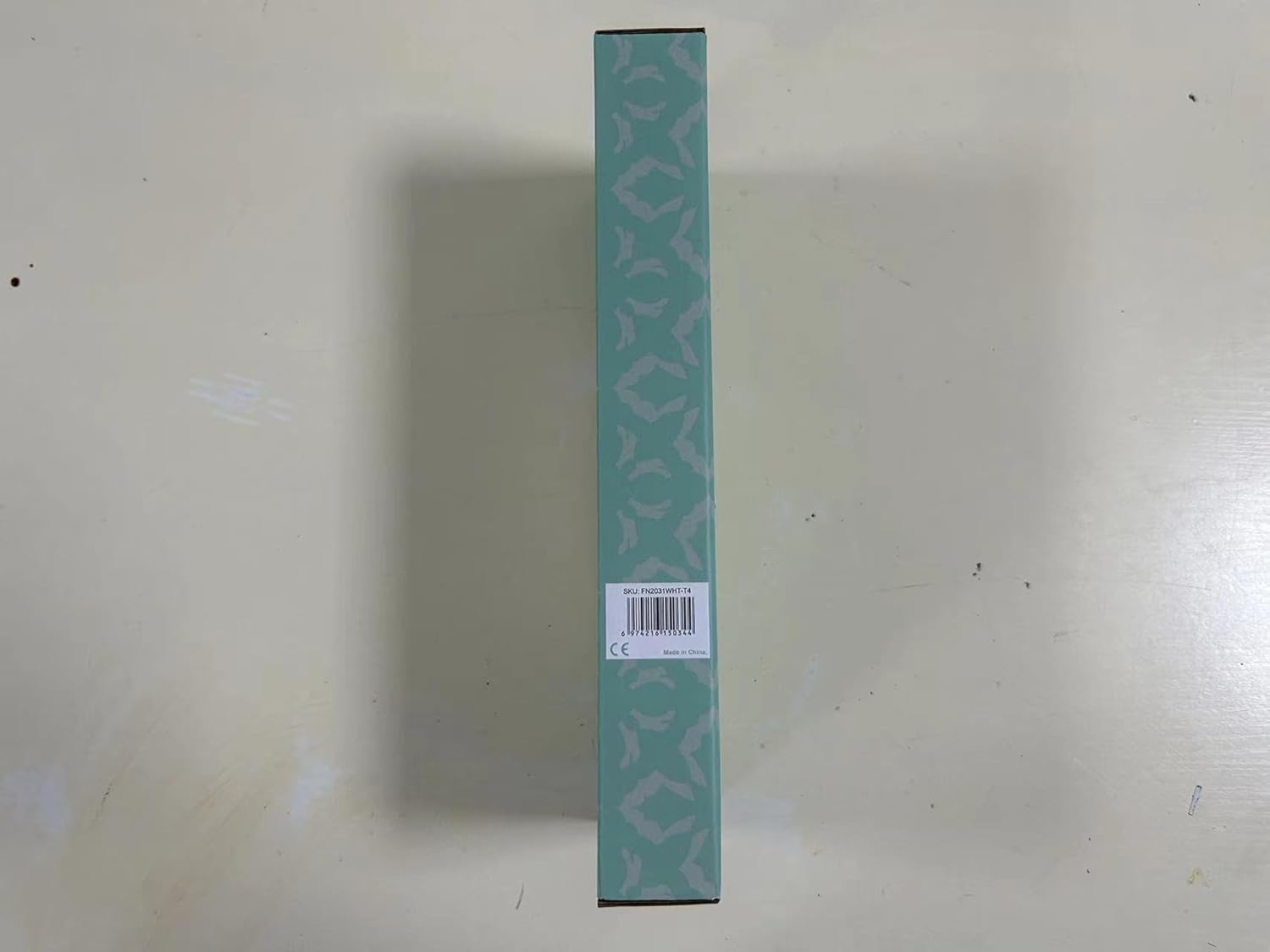 Fanna Velas cónicas sin llama con temporizador, funciona con pilas, velas LED con acabado de cera real, control remoto y pilas incluidas, juego de 4