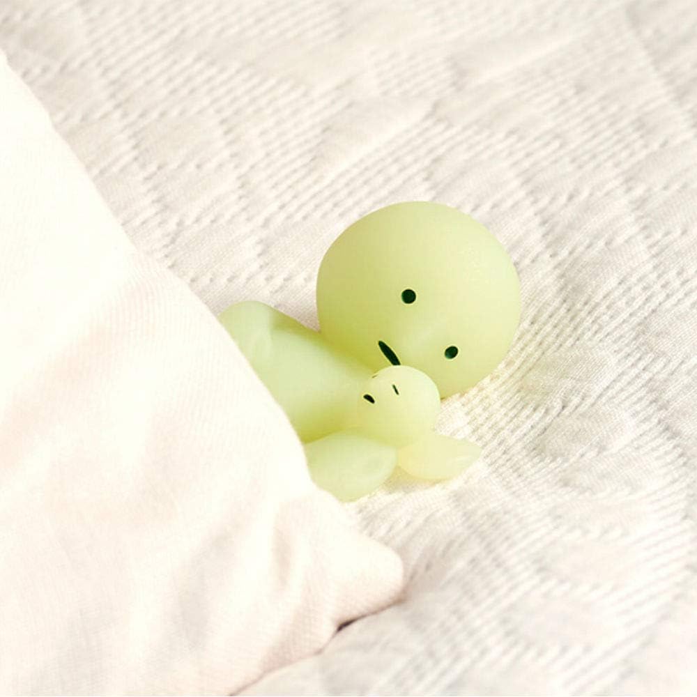Dreams Smiski – Figura que brilla en la oscuridad, serie de cama, estilo aleatorio, 1 paquete