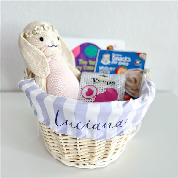 Personalization Universe Cesta de Pascua personalizada con diseño de rayas delicadas, cesta de bebé con diseño azul o rosa, cesta de mimbre blanco