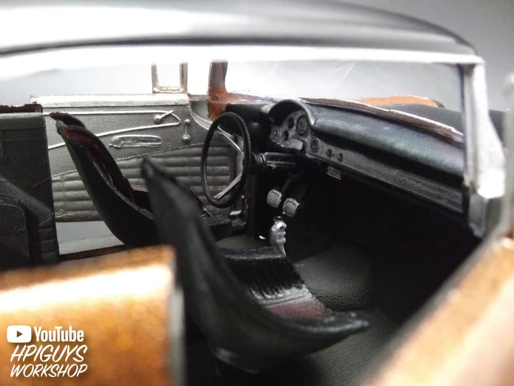 AMT 1956 Ford Victoria Hardtop 125 Kit de modelo a escala 125