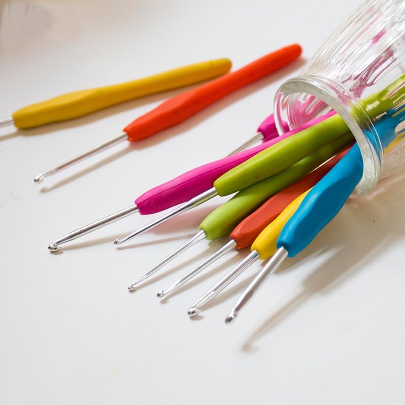 Juego de 10 ganchos de ganchillo de tamaño pequeño, asas de goma ergonómicas de agarre suave, kits de ganchillo de tamaño completo, herramientas de