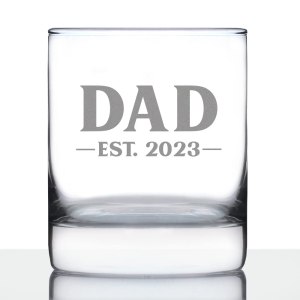 Dad Est 2023 – New Father Whiskey Rocks Glass Gift for First Time Parents – Bold 10.25 Oz Glasses Dad Est 2023 – New Father Whiskey Rocks Glass Gift for First Time Parents – Bold 10.25 Oz Glasses