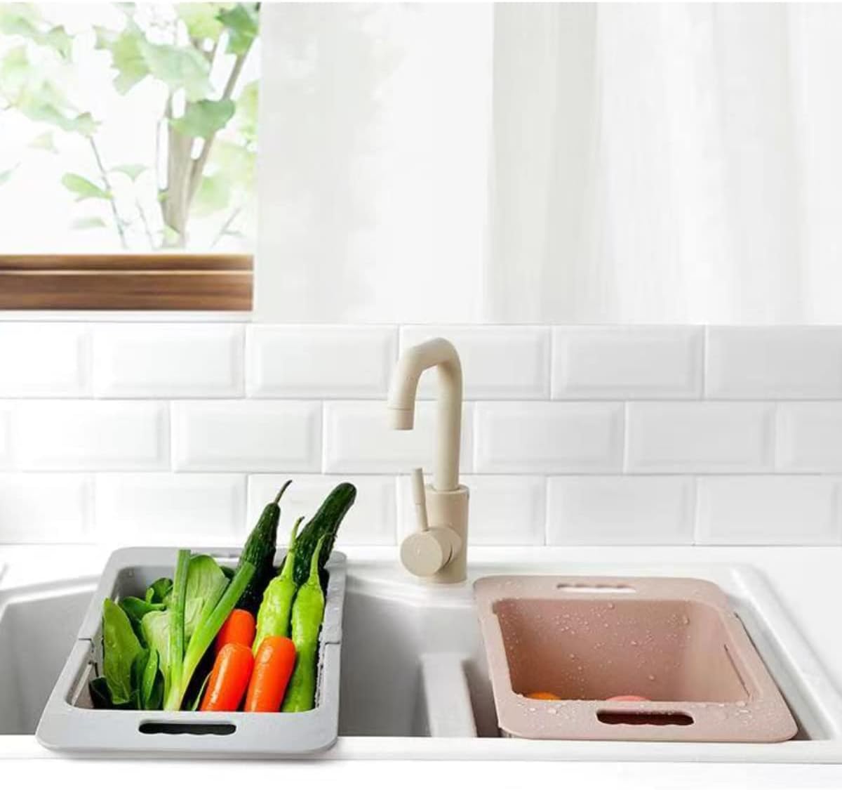 Colador sobre el fregadero – Lavar verduras y frutas, escurrir la pasta cocida y platos secos, espesa coladores y coladores extensibles para