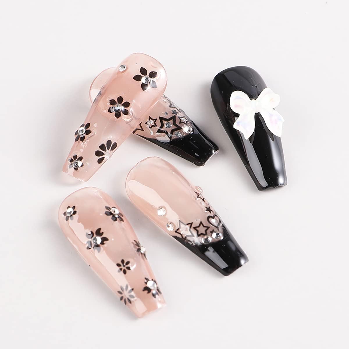 30 calcomanías de arte de uñas de flores negras 3D, autoadhesivas, flores blancas, cinco pétalos, flores, corazones, corbatas, diseño elegante de