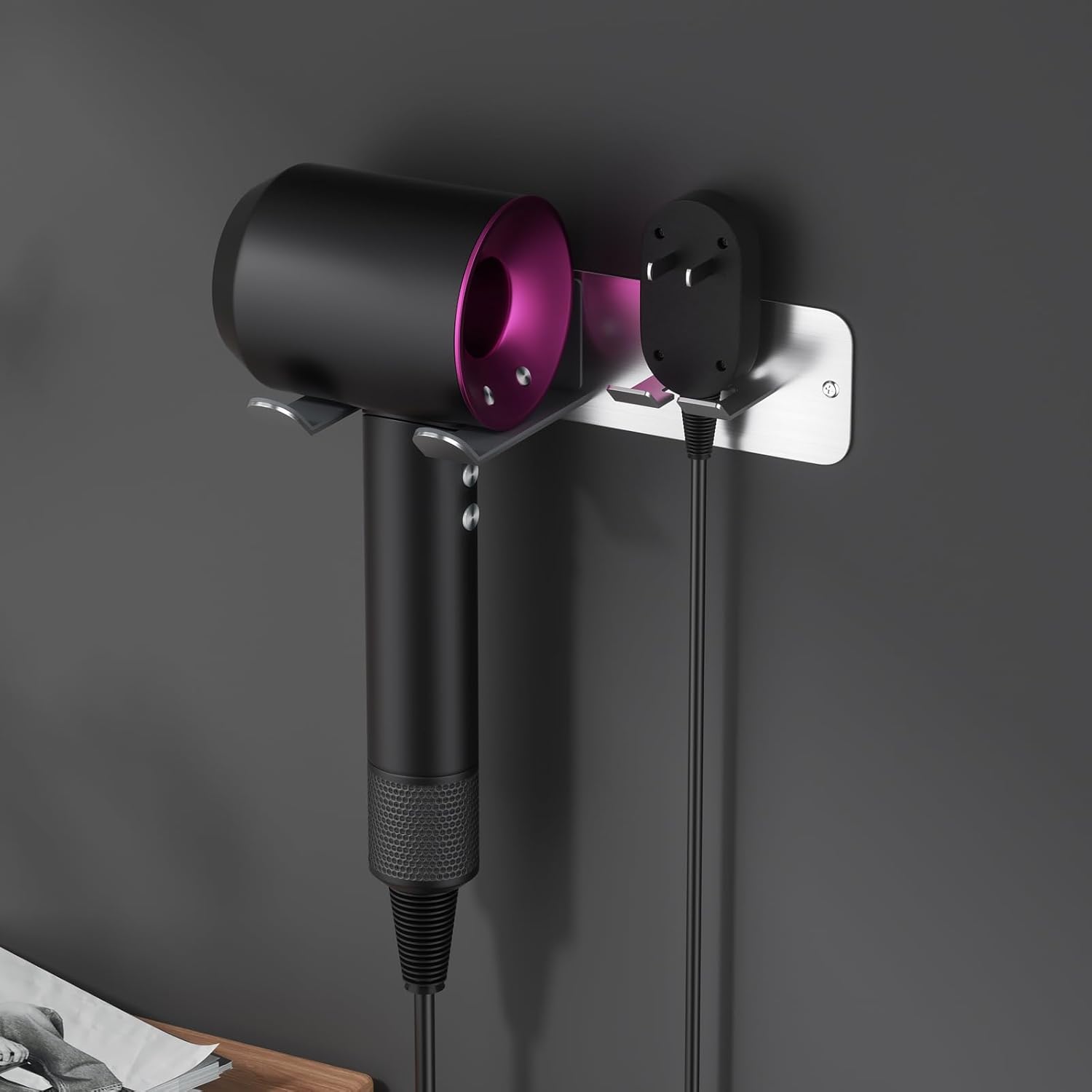 JNIHEEP Soporte para secador de pelo montado en la pared, soporte autoadhesivo de acero inoxidable para secador de pelo supersónico Dyson, plateado