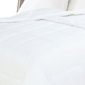 Acolchado Natural Comfort blanco con funda de microfibra en relieve y relleno de plumón liviano, Poliéster & Mezcla de poliéster, Blanco, King Acolchado Natural Comfort blanco con funda de microfibra en relieve y relleno de plumón liviano, Poliéster & Mezcla de poliéster, Blanco, King