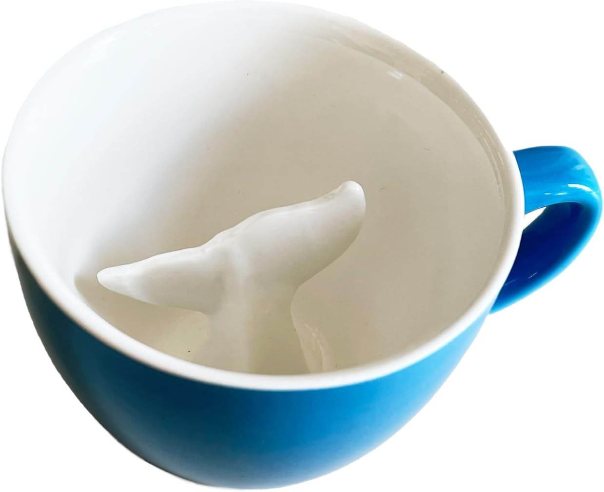Creature Cups WHALE TAIL – Taza de cerámica (11 onzas, exterior azul océano)  Taza oculta en el interior de animales 3D  Regalo de cumpleaños y