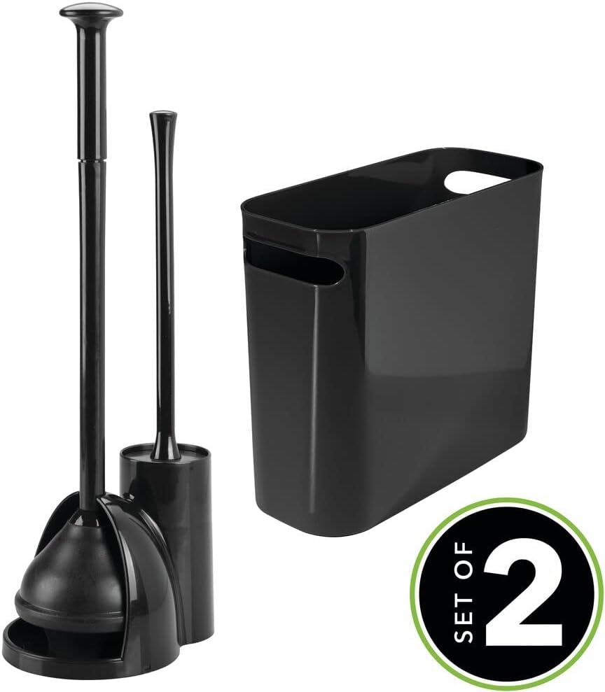 mDesign Juego de 2 cepillos de inodoro de plástico 2 en 1 compactos e independientes, juego de basura, almacenamiento de baño en casa, accesorios de