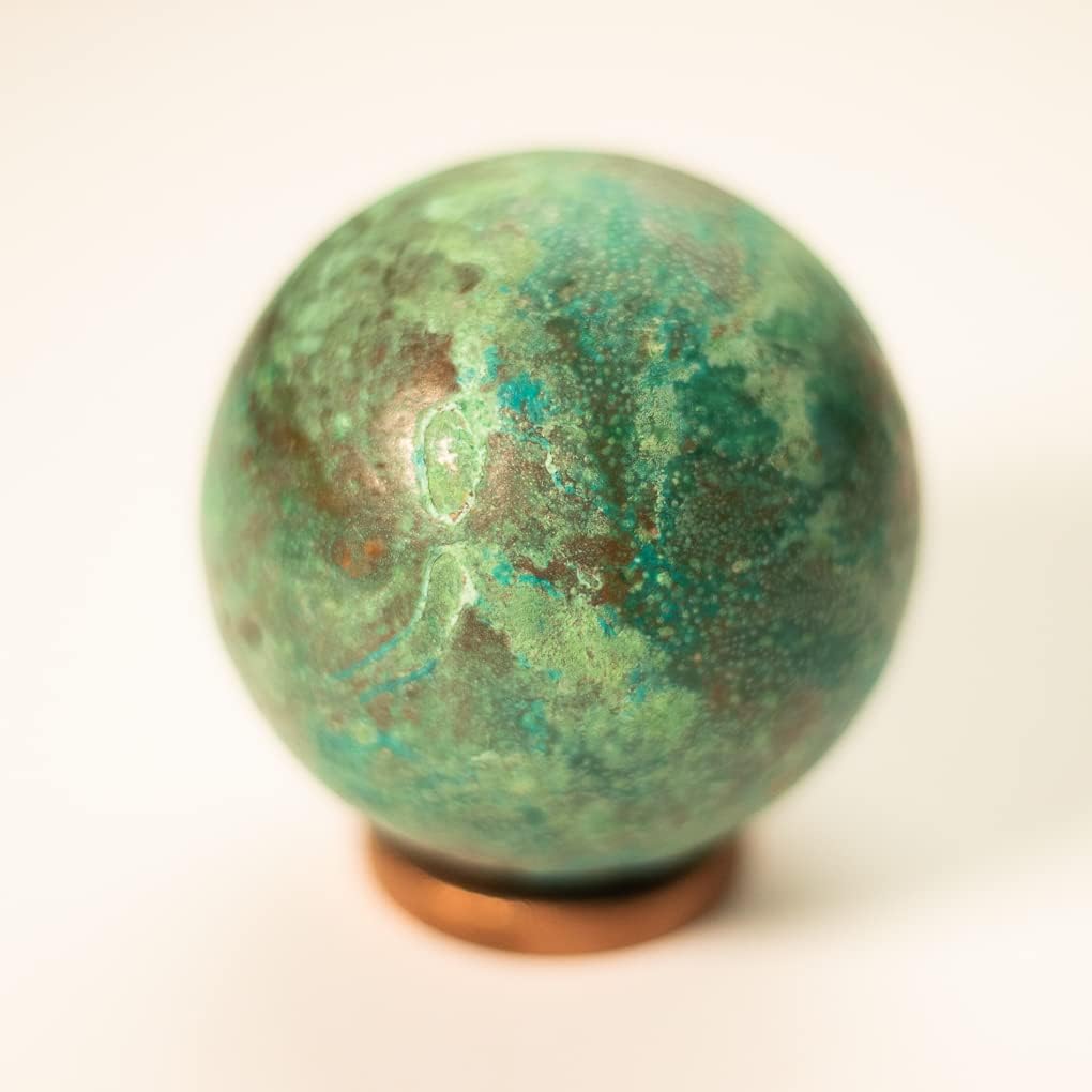 Orbe de cobre Verdigris con pátina forzada verde – Esfera de 2.25″ – 1.75 lb