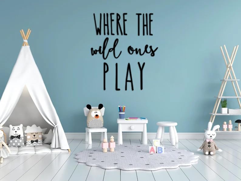 Decoración de pared para sala de juegos, 23 pulgadas XL con texto en inglés Where The Wild Ones Play (Where The Wild Ones Play)