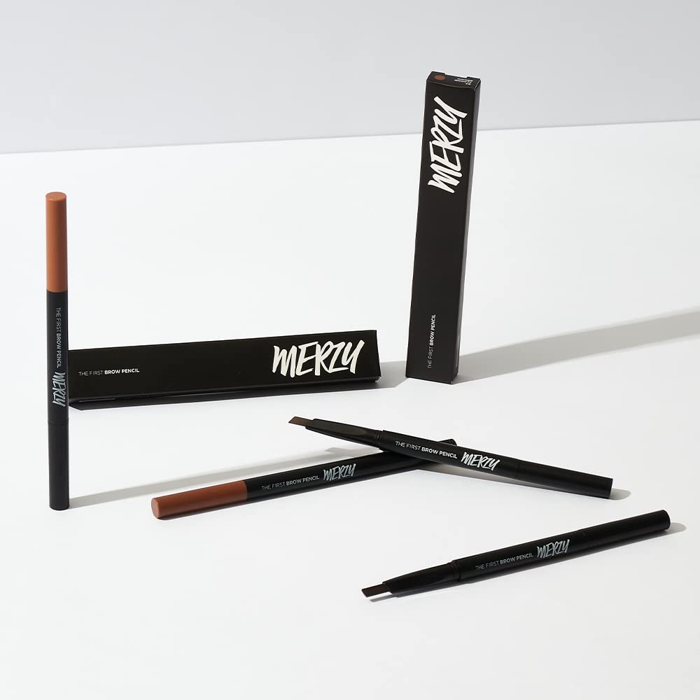 MERZY El primer lápiz de cejas impermeable, de larga duración, color de alta intensidad, punta triangular, marrón almendra (#B3) 0.01 onzas líquidas