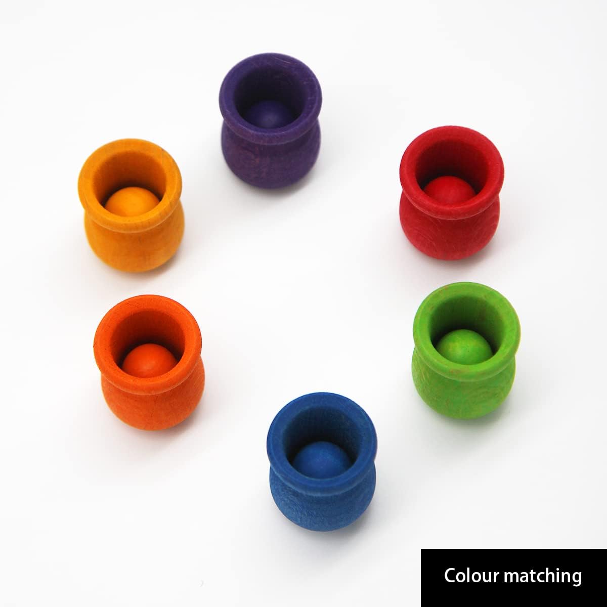 Mejora las habilidades motoras finas y la capacidad de juego con tazas y bolas de colores de madera de juguete, inspirado en la educación