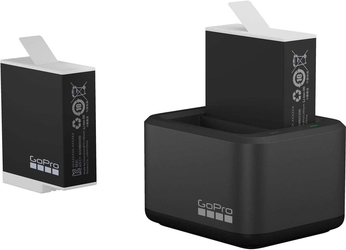 GoPro Paquete de cámara negra HERO12 cámara de acción impermeable con cargador de batería dual, 2 baterías de enduro, kit de aventura y tarjeta