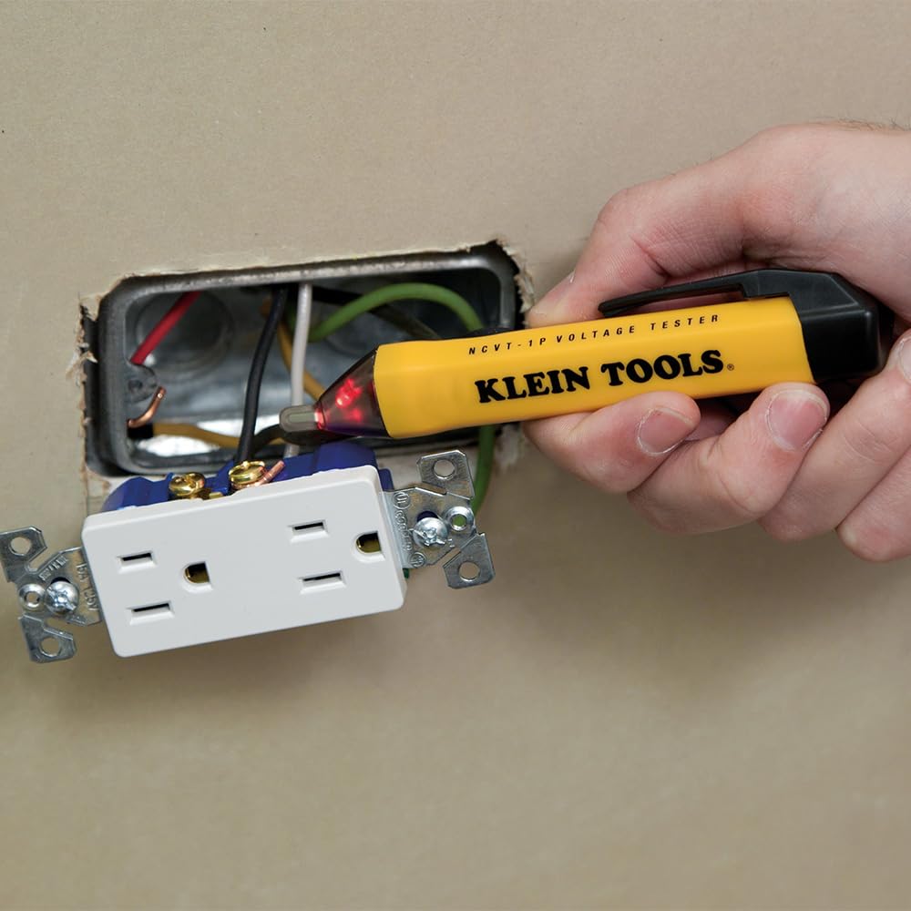 Klein Tools 80025 Kit de probador de salida con probador GFCI y probador de voltaje sin contacto, 2 piezas