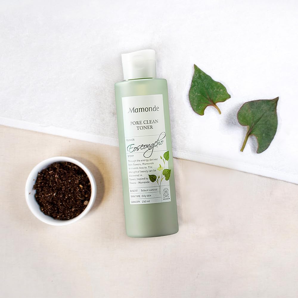 Mamonde Tónico limpio de poros, hojas de corazón para minimizar los poros, arcilla mineral natural para control de sebo, tónico facial diario para