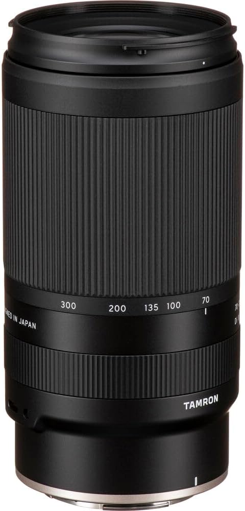 Tamron Lente Di III RXD de 2.756-11.811 in f4.5-6.3 Di III para Nikon Z Incluye filtro UV de 2.638 in + kit de limpieza de cámara de 5 piezas +