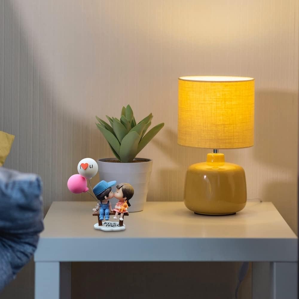Adorno de pareja de automóvil, lindo beso para decoración de tablero de instrumentos, mini globo de automóvil, figura de muñeca para automóvil,